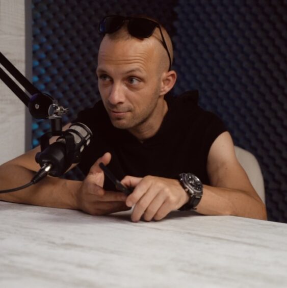 подкаст студио в Пловдив под наем rode podmic