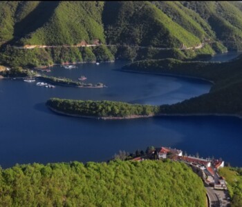 Screenshot заснемане с дрон въздушни снимки пейзажи